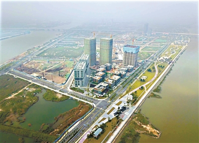 建設中的南沙自貿(mào)區(qū)明珠灣。