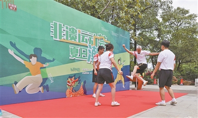 非遺街區(qū)（北京路）開街引燃熱情7.jpg