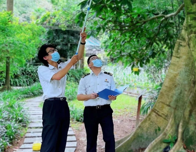 實(shí)施常規(guī)監(jiān)測(cè)，華南國(guó)家植物園來(lái)了一群海關(guān)關(guān)員