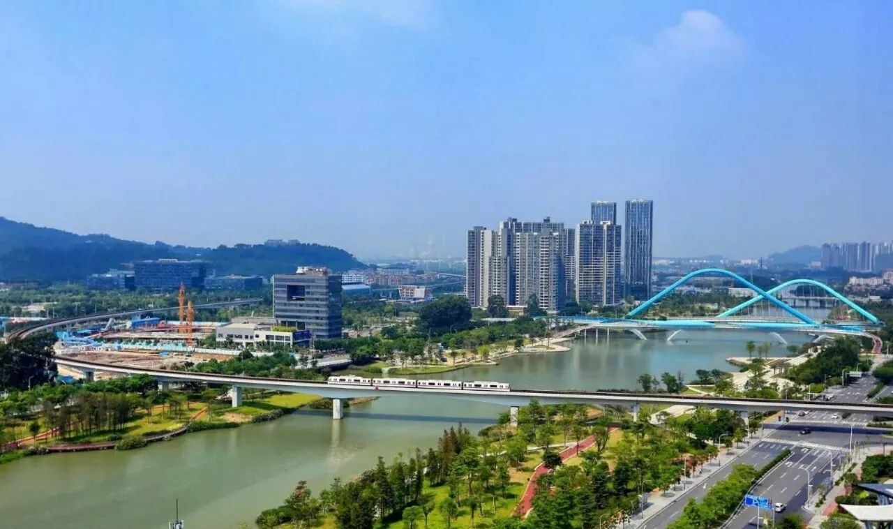 廣州市人大常委會黨組傳達學(xué)習(xí)市委十二屆四次全會精神