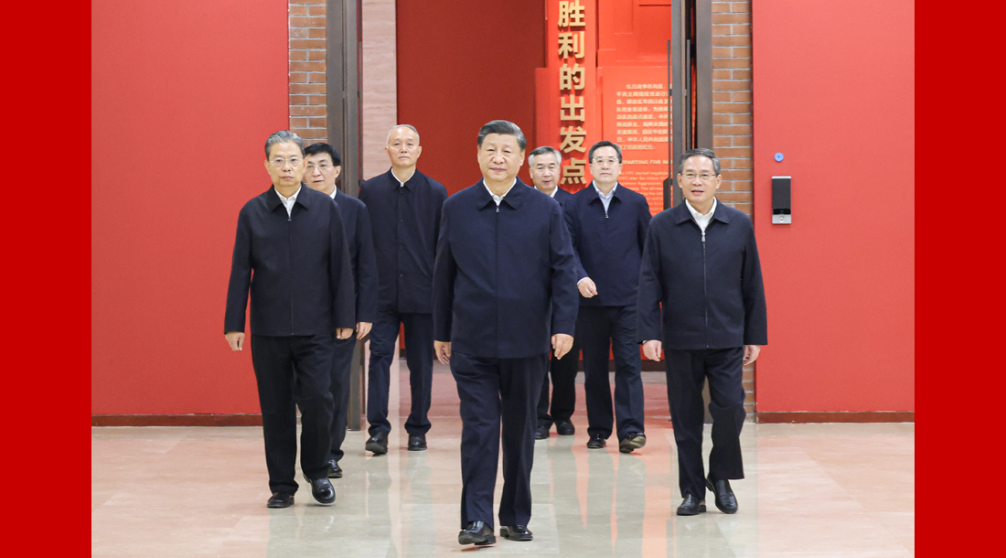 習(xí)近平瞻仰延安革命紀(jì)念地：弘揚(yáng)偉大建黨精神和延安精神 為實(shí)現(xiàn)黨的二十大提出的目標(biāo)任務(wù)而團(tuán)結(jié)奮斗