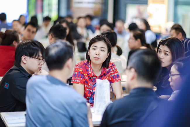 圖4.現(xiàn)場交流研討.JPG