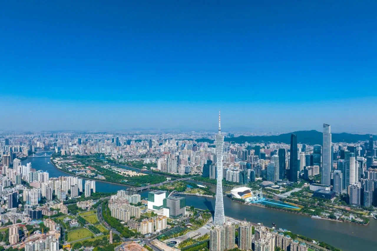 廣州市委常委會認真學(xué)習(xí)貫徹習(xí)近平總書記重要講話重要指示精神