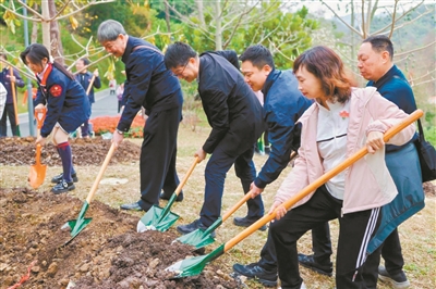 3月以來(lái)廣州多地掀起“我為全運(yùn)種棵樹(shù)”植樹(shù)熱潮