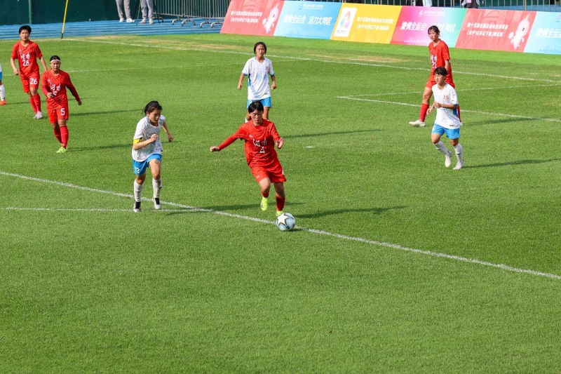 十五運會廣州賽區(qū)第一場測試賽“開波”，廣東女足5比2大勝湖南女足